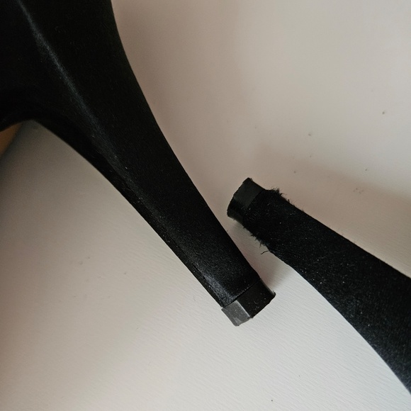 Nine West D'Orsay Black Gemstone Satin Heels Size 7.5 Vintage Style - Picture 4 of 8
